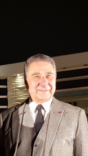 شاكر عبداللطيف